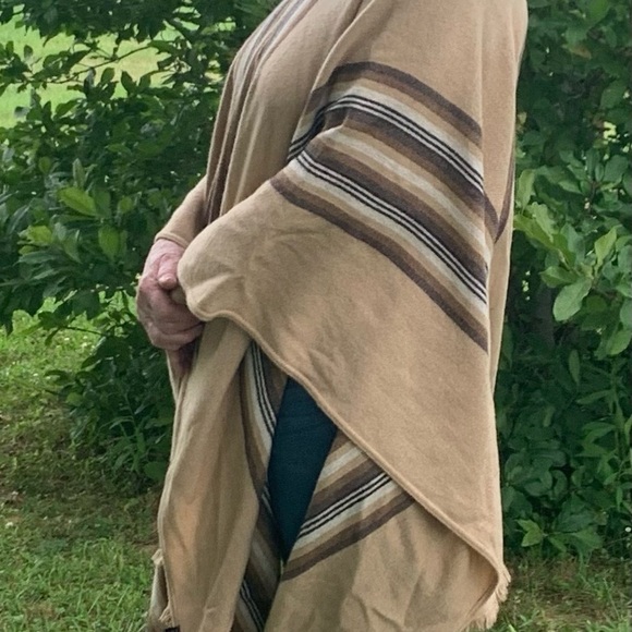 Nili Lotan wool blend poncho sweater one size New With Tags - Picture 9 of 16